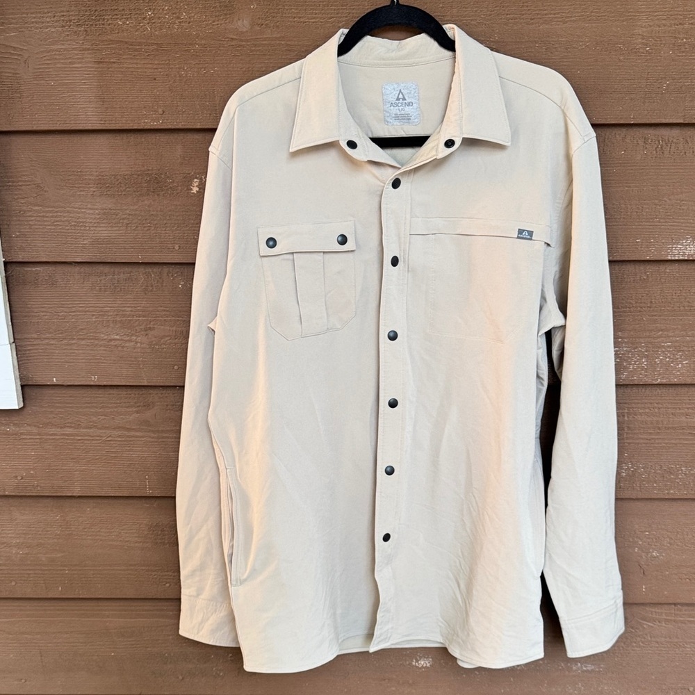 Ascend Light Tan Sweatwicking Men’s Long Sleeve Shirt size L